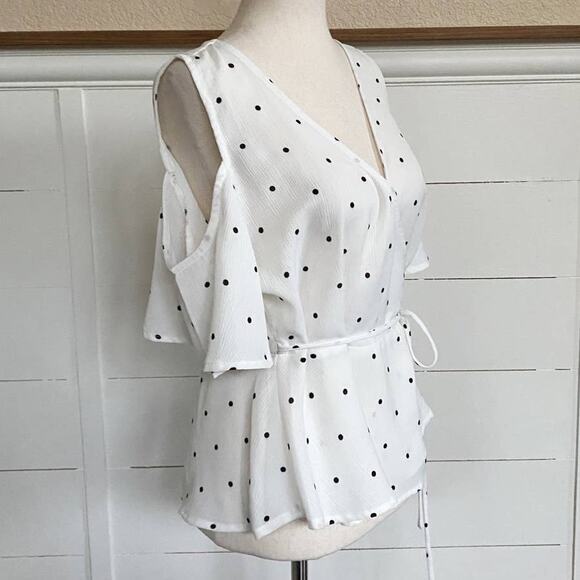 Anthropologie Sophie Rue Polka Dot Cold‎ Shoulder Wrap blouse M - Picture 3 of 13